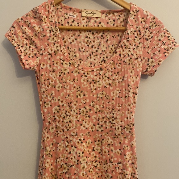 Ribbed Jessica Simpson midi t shirt dress - Picture 2 of 3